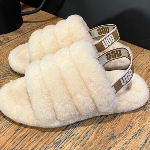 UGG Cream Fluffy Slide Sandals - Picture 6 of 6